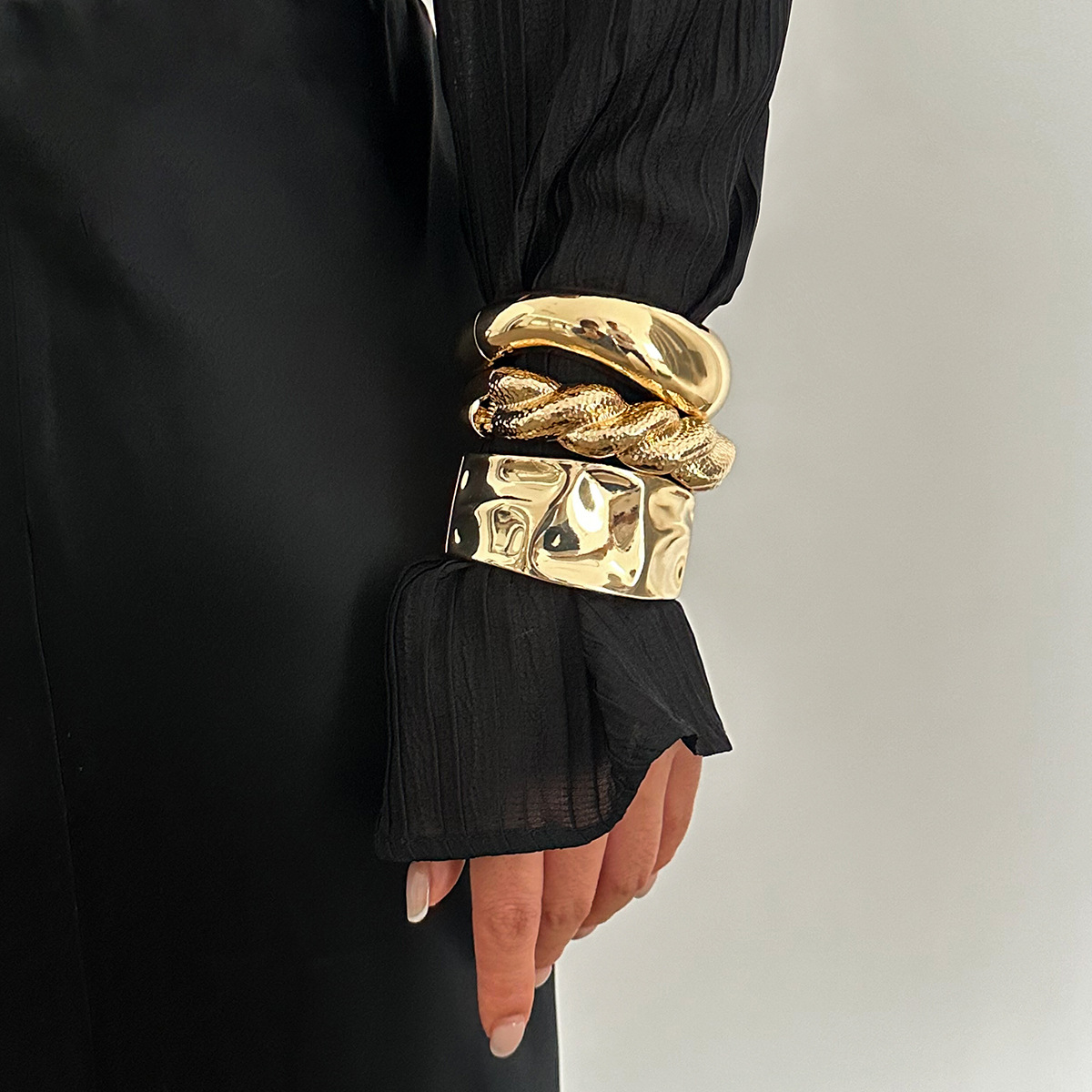 Women'S Emo Accessories - Винтажные золотые металлические нерегулярные весенние браслеты