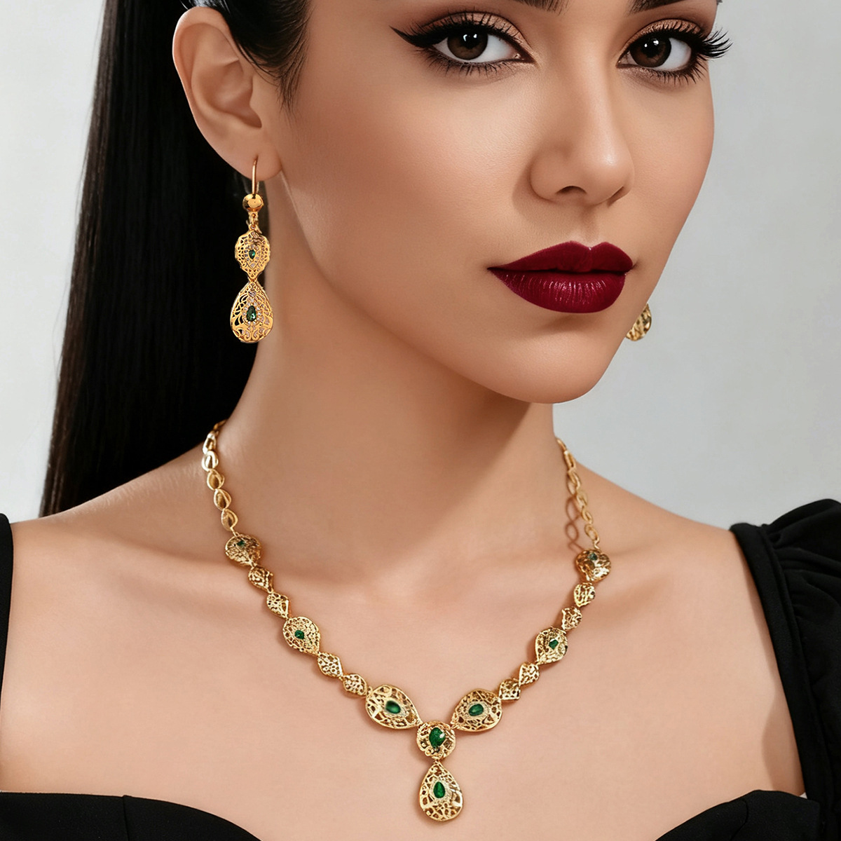 Комплект украшений из золота 9 – обзор и цена Women Accessories Dubai